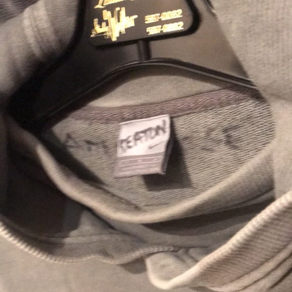 Unique Vintage Grey Nike Hoodie with double zip front pocket and finger holes - Picture 5 of 9